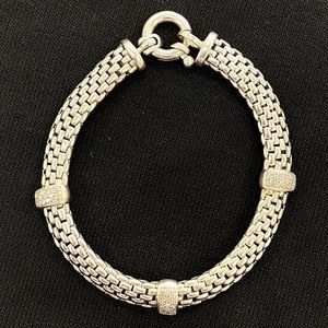 Sterling silver bracelet with diamonds